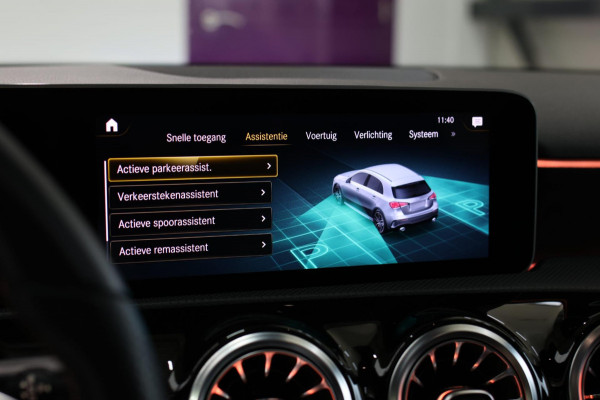 Mercedes-Benz A-Klasse AMG 35 4MATIC *Pano*Nw Kop*Sfeerverlichting*Multibeam Led* Mercedes-Benz A-Klasse AMG 35 4MATIC *Pano*Nw Kop*Sfeerverlichting*Multibeam Led*