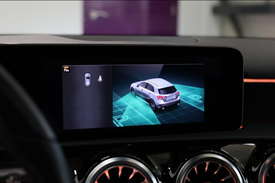 Mercedes-Benz A-Klasse AMG 35 4MATIC *Pano*Nw Kop*Sfeerverlichting*Multibeam Led* Mercedes-Benz A-Klasse AMG 35 4MATIC *Pano*Nw Kop*Sfeerverlichting*Multibeam Led*