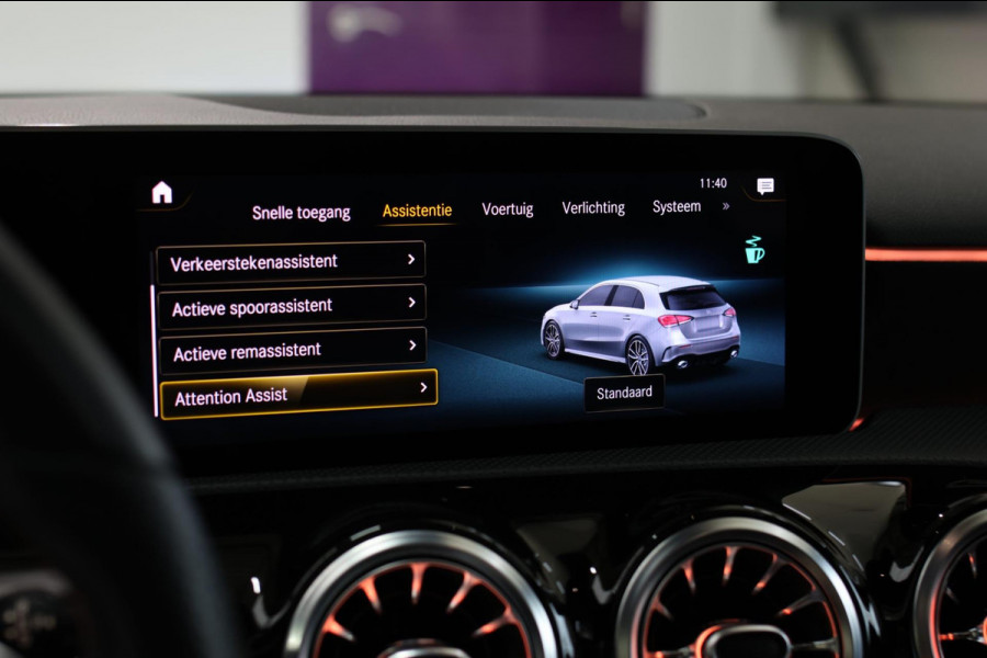 Mercedes-Benz A-Klasse AMG 35 4MATIC *Pano*Nw Kop*Sfeerverlichting*Multibeam Led* Mercedes-Benz A-Klasse AMG 35 4MATIC *Pano*Nw Kop*Sfeerverlichting*Multibeam Led*