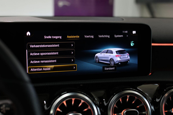 Mercedes-Benz A-Klasse AMG 35 4MATIC *Pano*Nw Kop*Sfeerverlichting*Multibeam Led* Mercedes-Benz A-Klasse AMG 35 4MATIC *Pano*Nw Kop*Sfeerverlichting*Multibeam Led*