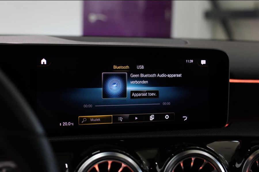 Mercedes-Benz A-Klasse AMG 35 4MATIC *Pano*Nw Kop*Sfeerverlichting*Multibeam Led* Mercedes-Benz A-Klasse AMG 35 4MATIC *Pano*Nw Kop*Sfeerverlichting*Multibeam Led*