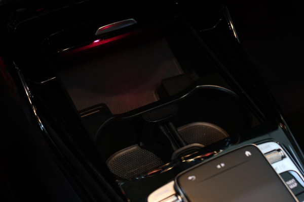 Mercedes-Benz A-Klasse AMG 35 4MATIC *Pano*Nw Kop*Sfeerverlichting*Multibeam Led* Mercedes-Benz A-Klasse AMG 35 4MATIC *Pano*Nw Kop*Sfeerverlichting*Multibeam Led*