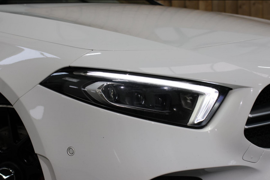 Mercedes-Benz A-Klasse AMG 35 4MATIC *Pano*Nw Kop*Sfeerverlichting*Multibeam Led* Mercedes-Benz A-Klasse AMG 35 4MATIC *Pano*Nw Kop*Sfeerverlichting*Multibeam Led*