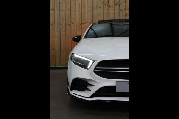 Mercedes-Benz A-Klasse AMG 35 4MATIC *Pano*Nw Kop*Sfeerverlichting*Multibeam Led* Mercedes-Benz A-Klasse AMG 35 4MATIC *Pano*Nw Kop*Sfeerverlichting*Multibeam Led*