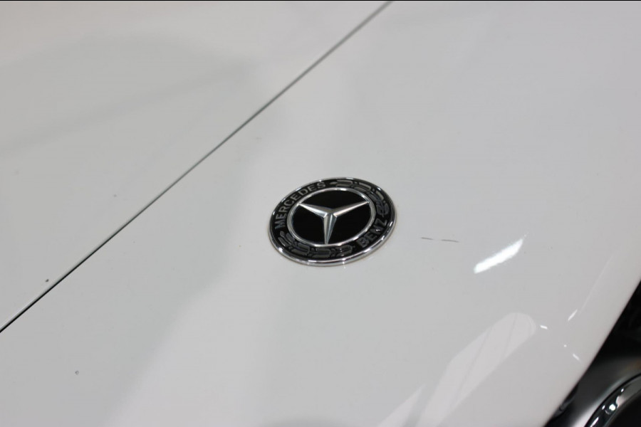 Mercedes-Benz A-Klasse AMG 35 4MATIC *Pano*Nw Kop*Sfeerverlichting*Multibeam Led* Mercedes-Benz A-Klasse AMG 35 4MATIC *Pano*Nw Kop*Sfeerverlichting*Multibeam Led*