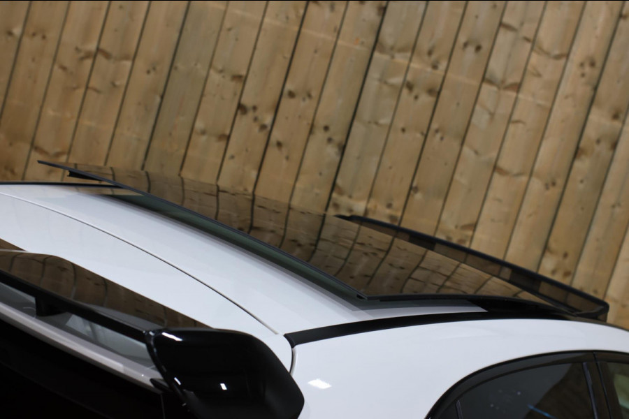 Mercedes-Benz A-Klasse AMG 35 4MATIC *Pano*Nw Kop*Sfeerverlichting*Multibeam Led* Mercedes-Benz A-Klasse AMG 35 4MATIC *Pano*Nw Kop*Sfeerverlichting*Multibeam Led*