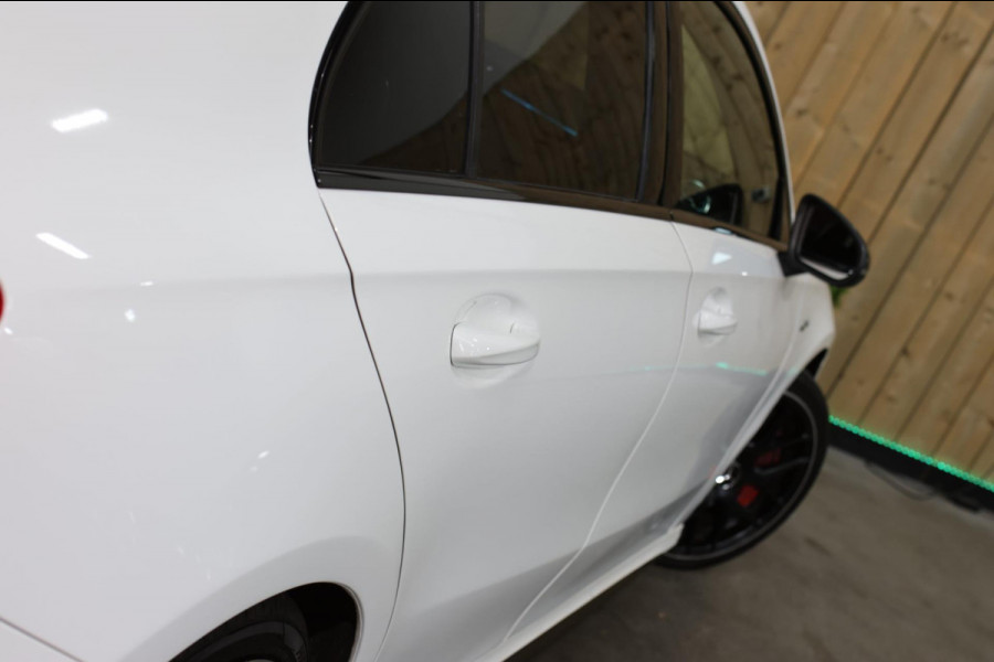 Mercedes-Benz A-Klasse AMG 35 4MATIC *Pano*Nw Kop*Sfeerverlichting*Multibeam Led* Mercedes-Benz A-Klasse AMG 35 4MATIC *Pano*Nw Kop*Sfeerverlichting*Multibeam Led*