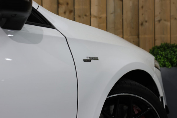Mercedes-Benz A-Klasse AMG 35 4MATIC *Pano*Nw Kop*Sfeerverlichting*Multibeam Led* Mercedes-Benz A-Klasse AMG 35 4MATIC *Pano*Nw Kop*Sfeerverlichting*Multibeam Led*
