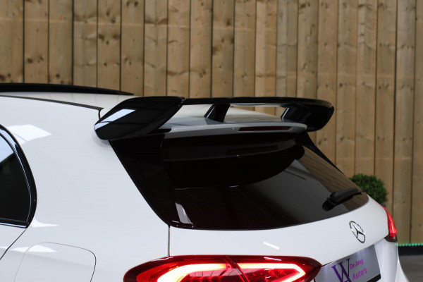 Mercedes-Benz A-Klasse AMG 35 4MATIC *Pano*Nw Kop*Sfeerverlichting*Multibeam Led* Mercedes-Benz A-Klasse AMG 35 4MATIC *Pano*Nw Kop*Sfeerverlichting*Multibeam Led*