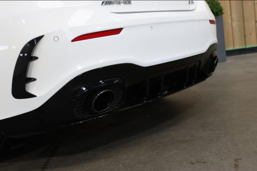 Mercedes-Benz A-Klasse AMG 35 4MATIC *Pano*Nw Kop*Sfeerverlichting*Multibeam Led* Mercedes-Benz A-Klasse AMG 35 4MATIC *Pano*Nw Kop*Sfeerverlichting*Multibeam Led*