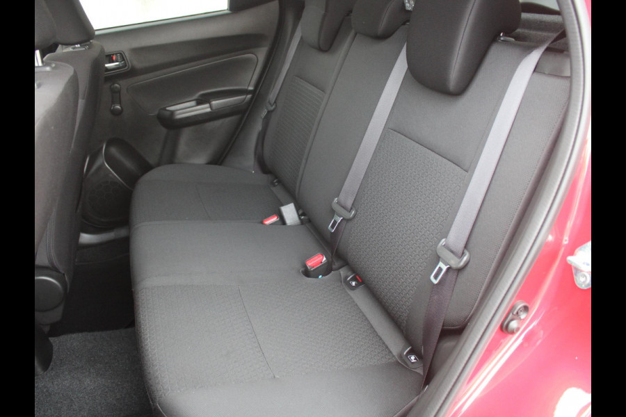 Suzuki Swift 1.2 Select | NAVIGATIE | ACHTERUITRIJCAMERA | Suzuki Swift 1.2 Select | NAVIGATIE | ACHTERUITRIJCAMERA |