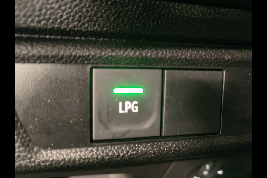 Dacia SANDERO Stepway 1.0 TCe 100 ECO-G Extreme met LPG installatie Rijklaar + 12 maanden Bovag-garantie  Henk Jongen Auto's in Helmond,  al 50 jaar service zoals 't hoort! Dacia SANDERO Stepway 1.0 TCe 100 ECO-G Extreme met LPG installatie Rijklaar + 12 maanden Bovag-garantie  Henk Jongen Auto's in Helmond,  al 50 jaar service zoals 't hoort!