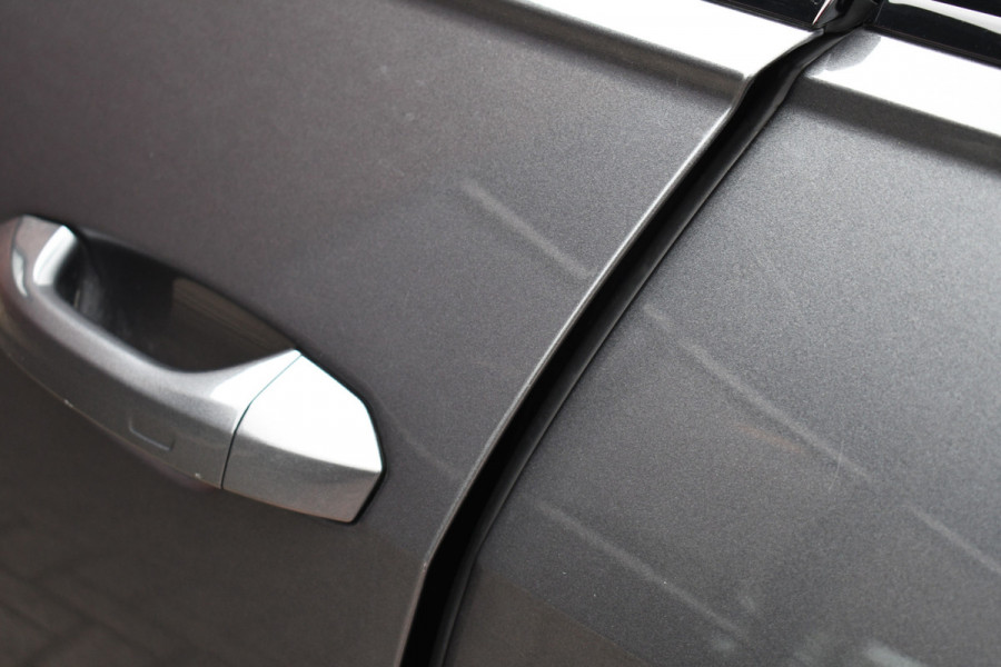 Audi RS6 Avant 4.0 TFSI quattro Dyn+ B&O-high Carbon Pano Ceramic HUD Alc-hemel Softclose Stoelvent Audi RS6 Avant 4.0 TFSI quattro Dyn+ B&O-high Carbon Pano Ceramic HUD Alc-hemel Softclose Stoelvent