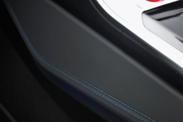 Audi RS6 Avant 4.0 TFSI quattro Dyn+ B&O-high Carbon Pano Ceramic HUD Alc-hemel Softclose Stoelvent Audi RS6 Avant 4.0 TFSI quattro Dyn+ B&O-high Carbon Pano Ceramic HUD Alc-hemel Softclose Stoelvent