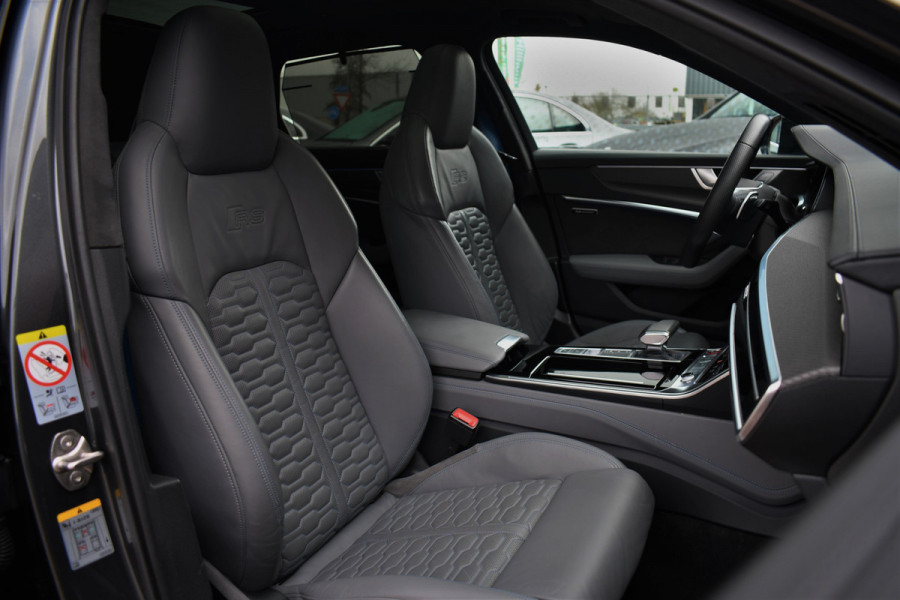 Audi RS6 Avant 4.0 TFSI quattro Dyn+ B&O-high Carbon Pano Ceramic HUD Alc-hemel Softclose Stoelvent Audi RS6 Avant 4.0 TFSI quattro Dyn+ B&O-high Carbon Pano Ceramic HUD Alc-hemel Softclose Stoelvent