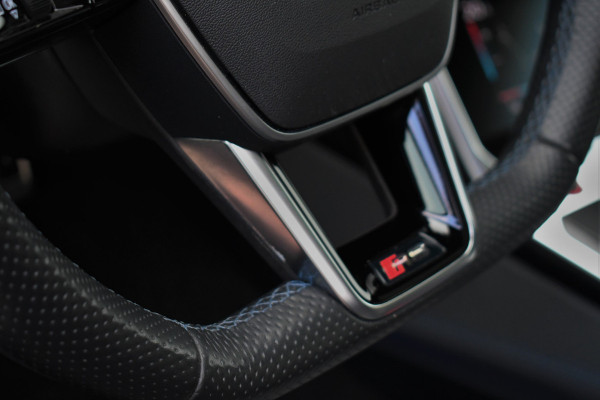 Audi RS6 Avant 4.0 TFSI quattro Dyn+ B&O-high Carbon Pano Ceramic HUD Alc-hemel Softclose Stoelvent Audi RS6 Avant 4.0 TFSI quattro Dyn+ B&O-high Carbon Pano Ceramic HUD Alc-hemel Softclose Stoelvent