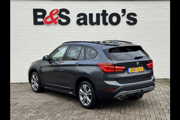 BMW X1 SDrive18i High Executive Automaat Cruise control Climate control Stoelverwarming Navigatie Full LED Head-up display Camera BMW X1 SDrive18i High Executive Automaat Cruise control Climate control Stoelverwarming Navigatie Full LED Head-up display Camera