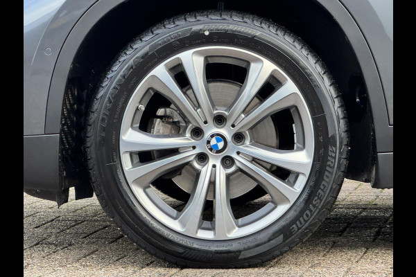 BMW X1 SDrive18i High Executive Automaat Cruise control Climate control Stoelverwarming Navigatie Full LED Head-up display Camera BMW X1 SDrive18i High Executive Automaat Cruise control Climate control Stoelverwarming Navigatie Full LED Head-up display Camera