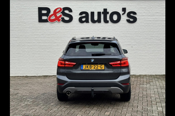BMW X1 SDrive18i High Executive Automaat Cruise control Climate control Stoelverwarming Navigatie Full LED Head-up display Camera BMW X1 SDrive18i High Executive Automaat Cruise control Climate control Stoelverwarming Navigatie Full LED Head-up display Camera