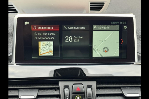 BMW X1 SDrive18i High Executive Automaat Cruise control Climate control Stoelverwarming Navigatie Full LED Head-up display Camera BMW X1 SDrive18i High Executive Automaat Cruise control Climate control Stoelverwarming Navigatie Full LED Head-up display Camera