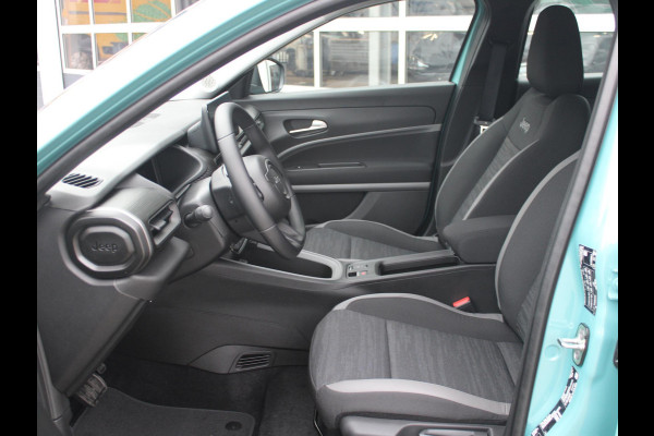 Jeep Avenger Longitude Business Pack 54 kWh | Uit voorraad leverbaar | 17% Bijtelling | Winter Pack