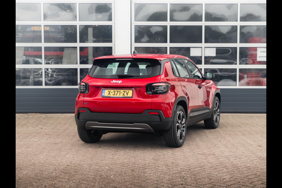 Jeep Avenger 54kWh | Uit voorraad leverbaar | 17% Bijtelling | 18" LM Velgen| Rijklaar Jeep Avenger 54kWh | Uit voorraad leverbaar | 17% Bijtelling | 18" LM Velgen| Rijklaar