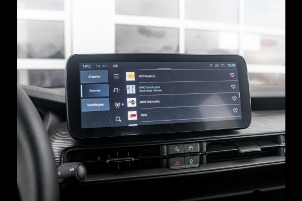 Jeep Avenger 54kWh | Uit voorraad leverbaar | 17% Bijtelling | 18" LM Velgen| Rijklaar Jeep Avenger 54kWh | Uit voorraad leverbaar | 17% Bijtelling | 18" LM Velgen| Rijklaar