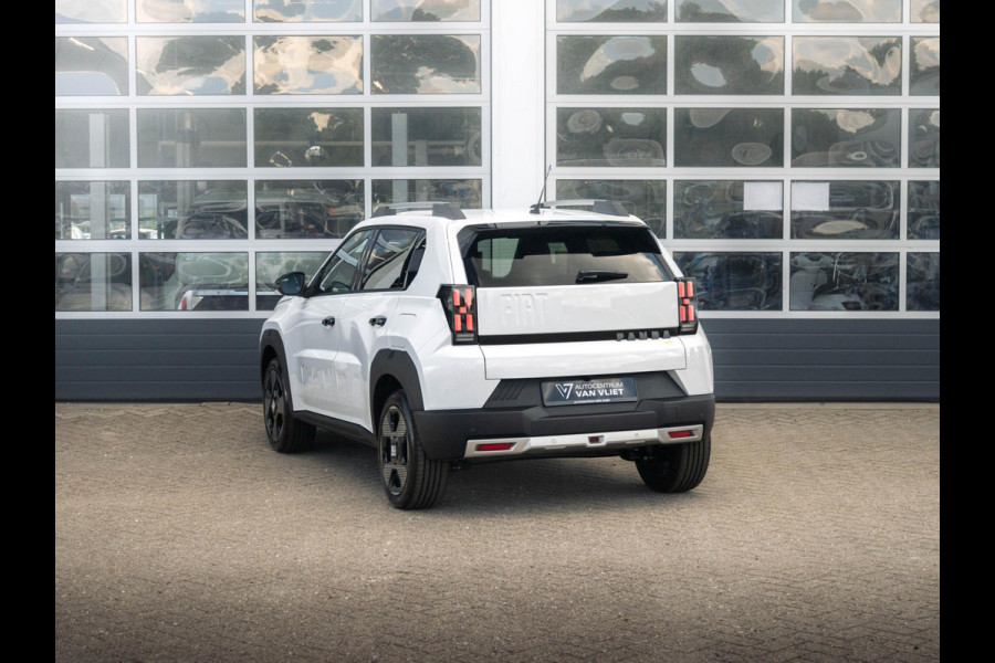 Fiat Grande Panda La Prima 11 kW 44 kWh | Uit voorraad leverbaar | Clima | Cruise | Camera | Apple Carplay | 17" | Navi | Winter Pack Fiat Grande Panda La Prima 11 kW 44 kWh | Uit voorraad leverbaar | Clima | Cruise | Camera | Apple Carplay | 17" | Navi | Winter Pack