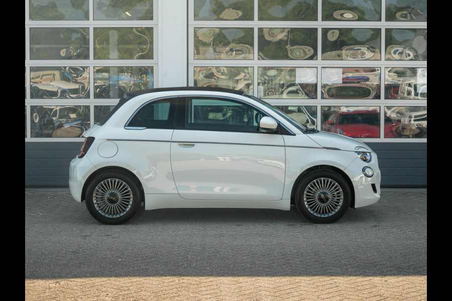 Fiat 500E 42 kWh Cabrio | Uit voorraad leverbaar | 17% Bijtelling | Pack Style