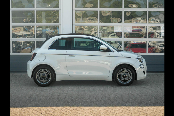 Fiat 500E 42 kWh Cabrio | Uit voorraad leverbaar | 17% Bijtelling | Pack Style