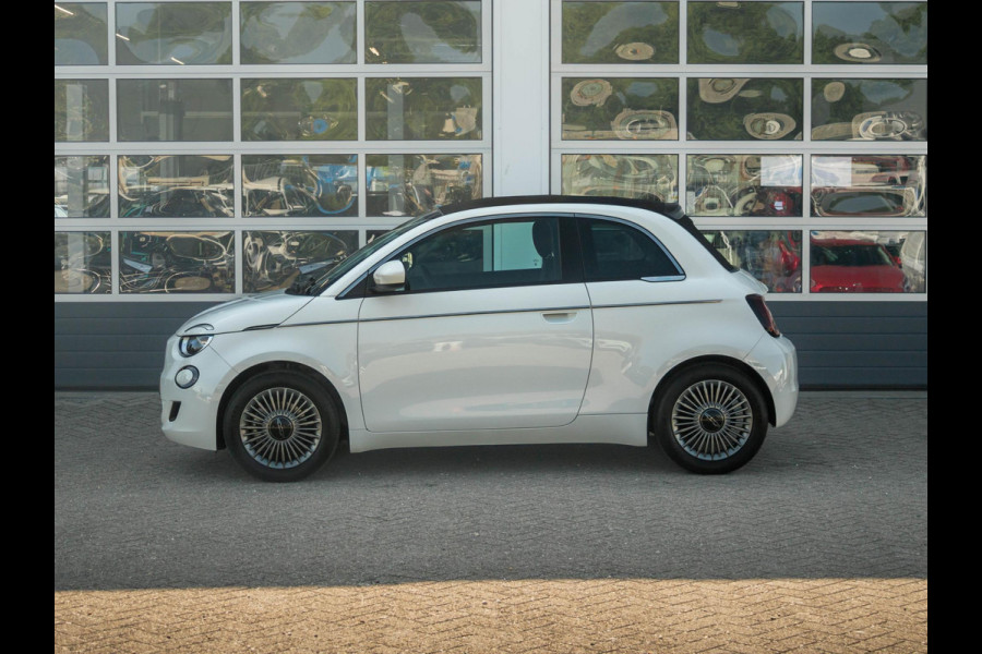 Fiat 500E 42 kWh Cabrio | Uit voorraad leverbaar | 17% Bijtelling | Pack Style