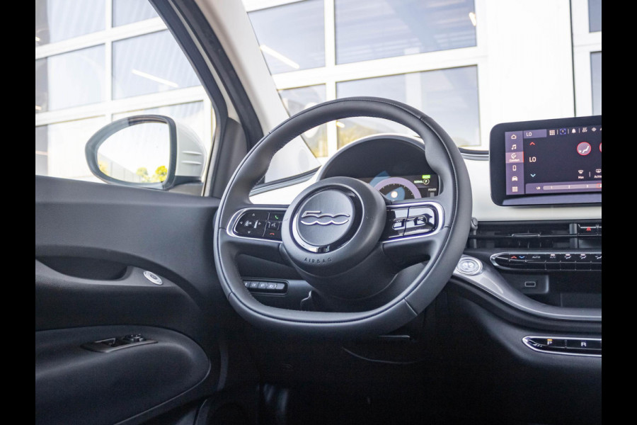 Fiat 500E 42 kWh Cabrio | Uit voorraad leverbaar | 17% Bijtelling | Pack Style