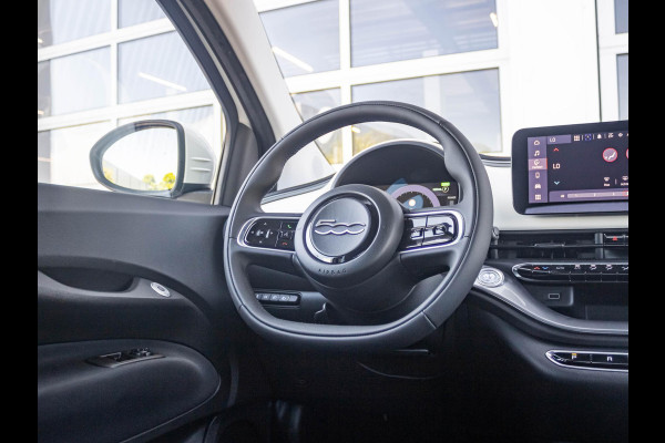 Fiat 500E 42 kWh Cabrio | Uit voorraad leverbaar | 17% Bijtelling | Pack Style