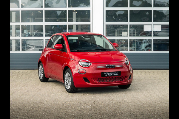 Fiat 500E 42 kWh | Uit voorraad leverbaar | 17% Bijtelling| Clima | Cruise | Apple Carplay Fiat 500E 42 kWh | Uit voorraad leverbaar | 17% Bijtelling| Clima | Cruise | Apple Carplay