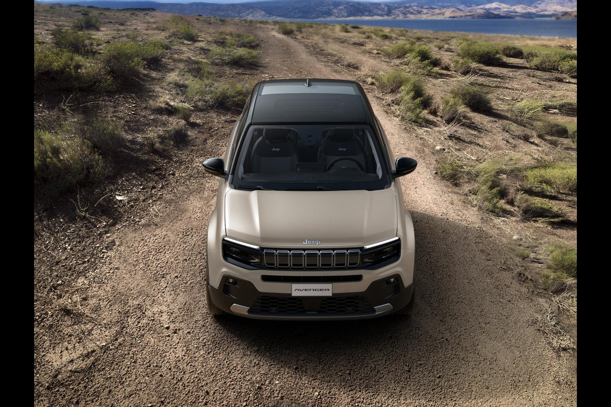 Jeep Avenger 1.2 e-Hybrid Summit | Uit voorraad leverbaar | Winter Pack | Schuif/Kanteldak | Infotaiment&Convenience Pack | Bicolore Jeep Avenger 1.2 e-Hybrid Summit | Uit voorraad leverbaar | Winter Pack | Schuif/Kanteldak | Infotaiment&Convenience Pack | Bicolore