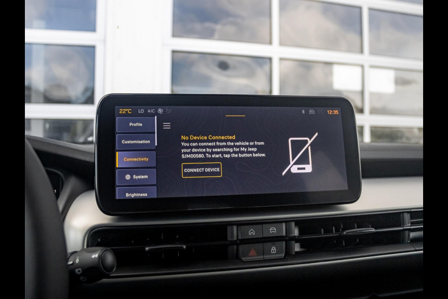 Jeep Avenger 1.2 e-Hybrid Summit | Winter Pack | Infotaiment & Convenience Pack