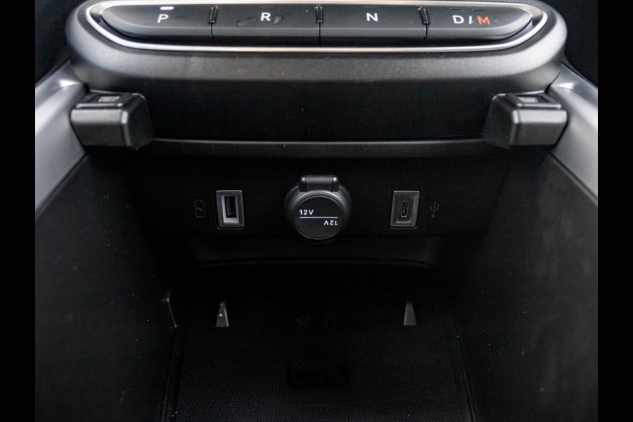 Jeep Avenger 1.2 e-Hybrid Summit | Winter Pack | Infotaiment & Convenience Pack