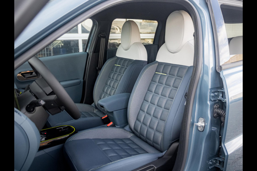 Fiat Grande Panda La Prima 7.4 kW 44 kWh | Uit voorraad leverbaar | Clima | Cruise | Camera | Apple Carplay | 17" | Navi | Winter Pack