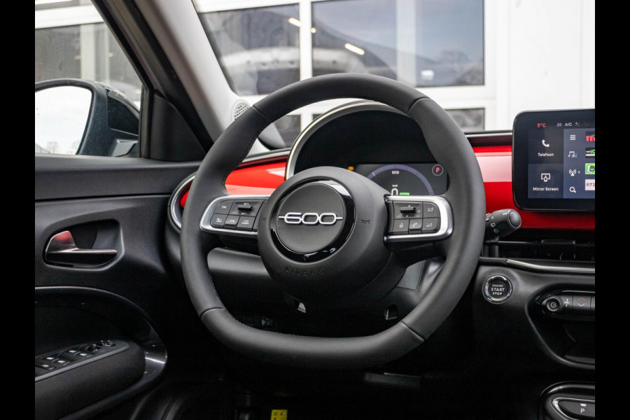 Fiat 600E RED 54 kWh | Uit voorraad leverbaar | 17% Bijtelling | Mega scherpe Prijs | Gratis Wallbox Fiat 600E RED 54 kWh | Uit voorraad leverbaar | 17% Bijtelling | Mega scherpe Prijs | Gratis Wallbox