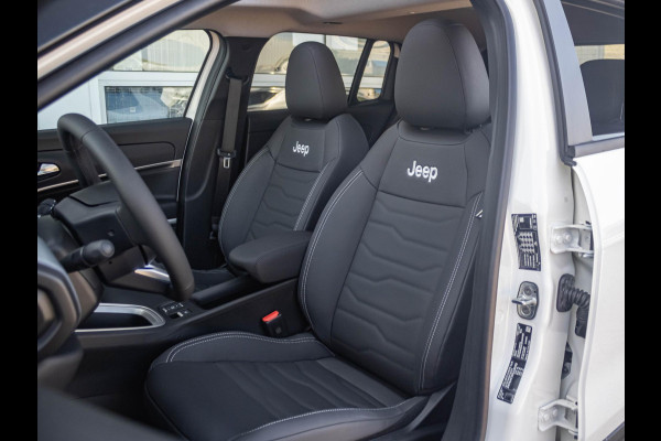 Jeep Avenger Summit 54 kWh | Uit voorraad leverbaar | 17%  Bijtelling | Schuif/Kanteldak | Leder&Winter Pack | Warmtepomp | Info&Convenience Pack | Full Operational Lease € 599,- Jeep Avenger Summit 54 kWh | Uit voorraad leverbaar | 17%  Bijtelling | Schuif/Kanteldak | Leder&Winter Pack | Warmtepomp | Info&Convenience Pack | Full Operational Lease € 599,-