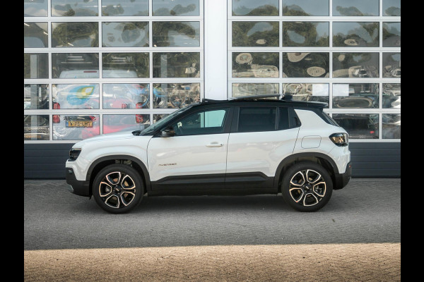 Jeep Avenger Summit 54 kWh | Uit voorraad leverbaar | 17%  Bijtelling | Schuif/Kanteldak | Leder&Winter Pack | Warmtepomp | Info&Convenience Pack | Full Operational Lease € 599,- Jeep Avenger Summit 54 kWh | Uit voorraad leverbaar | 17%  Bijtelling | Schuif/Kanteldak | Leder&Winter Pack | Warmtepomp | Info&Convenience Pack | Full Operational Lease € 599,-