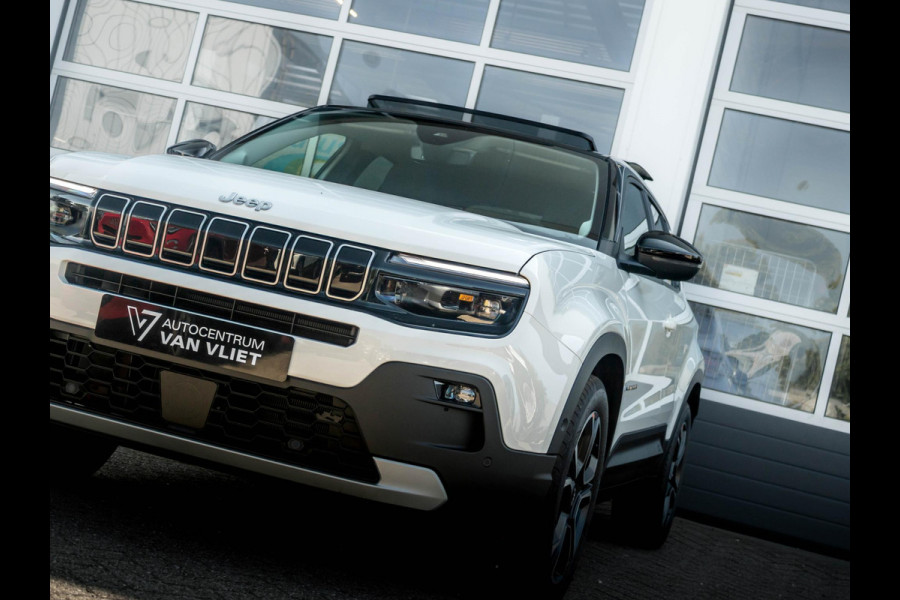 Jeep Avenger Summit 54 kWh | Uit voorraad leverbaar | 17%  Bijtelling | Schuif/Kanteldak | Leder&Winter Pack | Warmtepomp | Info&Convenience Pack | Full Operational Lease € 599,- Jeep Avenger Summit 54 kWh | Uit voorraad leverbaar | 17%  Bijtelling | Schuif/Kanteldak | Leder&Winter Pack | Warmtepomp | Info&Convenience Pack | Full Operational Lease € 599,-