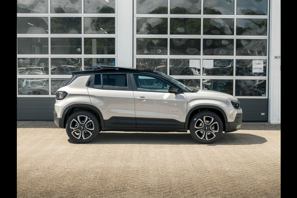 Jeep Avenger Summit 54 kWh | Uit voorraad leverbaar | 17%  Bijtelling | Schuif/Kanteldak | Winter Pack | Warmtepomp | Info&Convenience Pack | Full Operational Lease € 599,- Jeep Avenger Summit 54 kWh | Uit voorraad leverbaar | 17%  Bijtelling | Schuif/Kanteldak | Winter Pack | Warmtepomp | Info&Convenience Pack | Full Operational Lease € 599,-