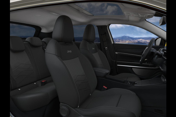 Jeep Avenger 1.2 e-Hybrid Summit | Uit voorraad leverbaar | Winter Pack | Schuif/Kanteldak | Infotaiment&Convenience Pack | Bicolore Jeep Avenger 1.2 e-Hybrid Summit | Uit voorraad leverbaar | Winter Pack | Schuif/Kanteldak | Infotaiment&Convenience Pack | Bicolore