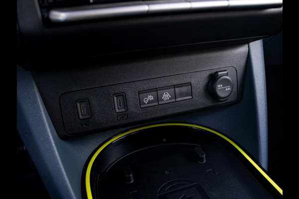 Fiat Grande Panda La Prima 7.4 kW 44 kWh | Uit voorraad leverbaar | Clima | Cruise | Camera | Apple Carplay | 17" | Navi | Winter Pack