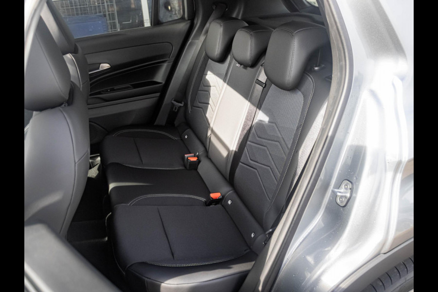 Jeep Avenger 1.2 e-Hybrid Summit | Winter Pack | Schuif/Kanteldak | Infotaiment&Convenience Pack | Bicolore Jeep Avenger 1.2 e-Hybrid Summit | Winter Pack | Schuif/Kanteldak | Infotaiment&Convenience Pack | Bicolore