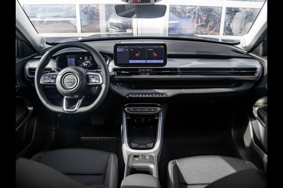 Jeep Avenger 1.2 e-Hybrid Summit | Winter Pack | Schuif/Kanteldak | Infotaiment&Convenience Pack | Bicolore Jeep Avenger 1.2 e-Hybrid Summit | Winter Pack | Schuif/Kanteldak | Infotaiment&Convenience Pack | Bicolore