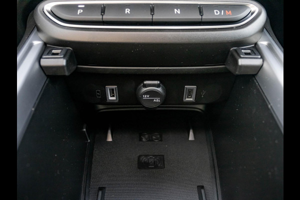 Jeep Avenger 1.2 e-Hybrid Summit | Winter Pack | Schuif/Kanteldak | Infotaiment&Convenience Pack | Bicolore Jeep Avenger 1.2 e-Hybrid Summit | Winter Pack | Schuif/Kanteldak | Infotaiment&Convenience Pack | Bicolore