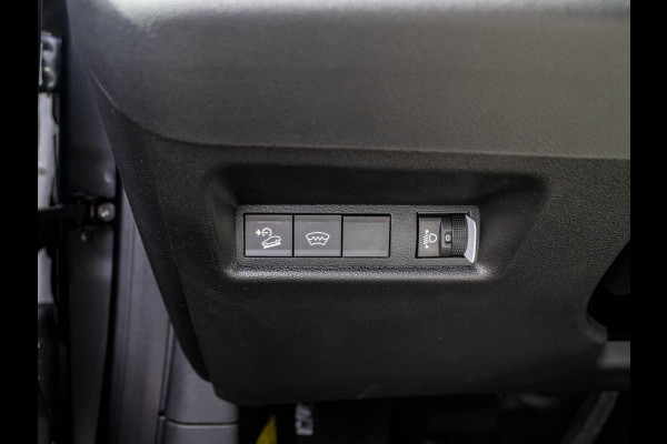 Jeep Avenger 1.2 e-Hybrid Summit | Winter Pack | Schuif/Kanteldak | Infotaiment&Convenience Pack | Bicolore Jeep Avenger 1.2 e-Hybrid Summit | Winter Pack | Schuif/Kanteldak | Infotaiment&Convenience Pack | Bicolore