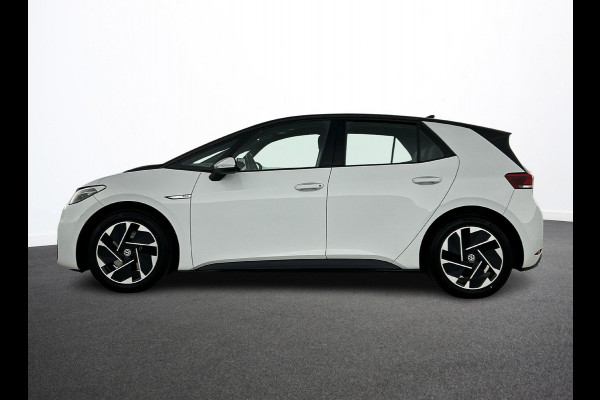 Volkswagen ID.3 Life 58 kWh Navigatie Apple Carplay/Android Auto Parkeersensoren Adaptive Cruise Control Stoel- en stuurverwarming Lichtmetalen velgen Climate Control